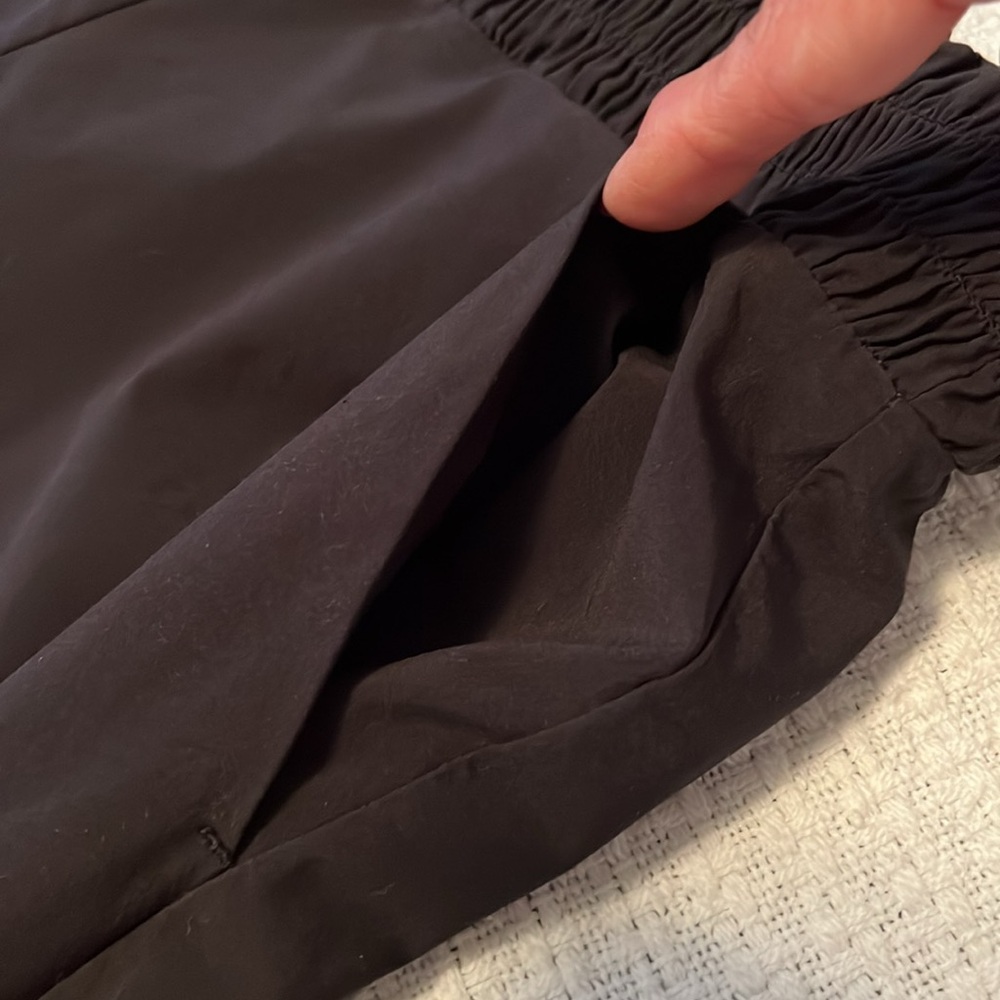 Athleta Black Jogger Pants with Elastic Waist Size 8 - Picture 5 of 16